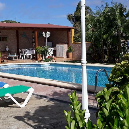 Chalet La Huerta Con Piscina Y Wifi コニル・デ・ラ・フロンテラ エクステリア 写真