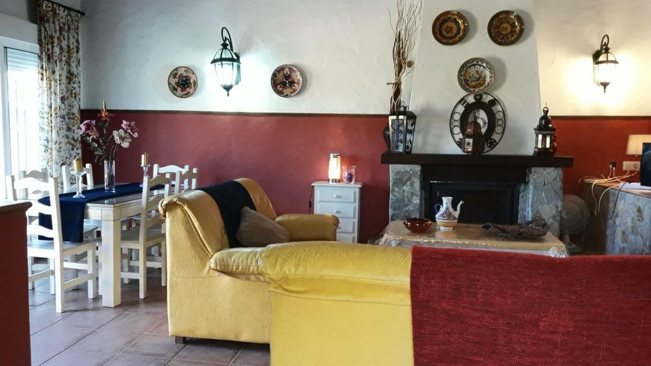 Chalet La Huerta Con Piscina Y Wifi コニル・デ・ラ・フロンテラ エクステリア 写真