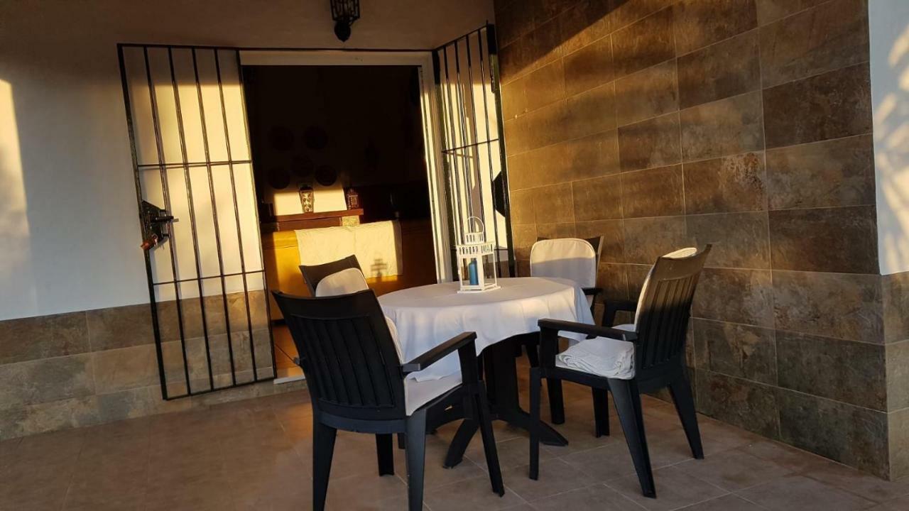 Chalet La Huerta Con Piscina Y Wifi コニル・デ・ラ・フロンテラ エクステリア 写真